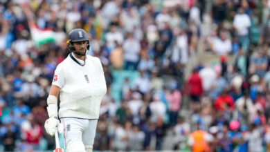 ENG vs IND: टूटे हाथ से बल्लेबाजी करने उतरे क्रिस वोक्स को देखकर भावुक हो गए थे ऋषभ पंत, भेजा इमोनशनल मैसेज | eng vs ind rishabh pant send a voice note to chris woakes