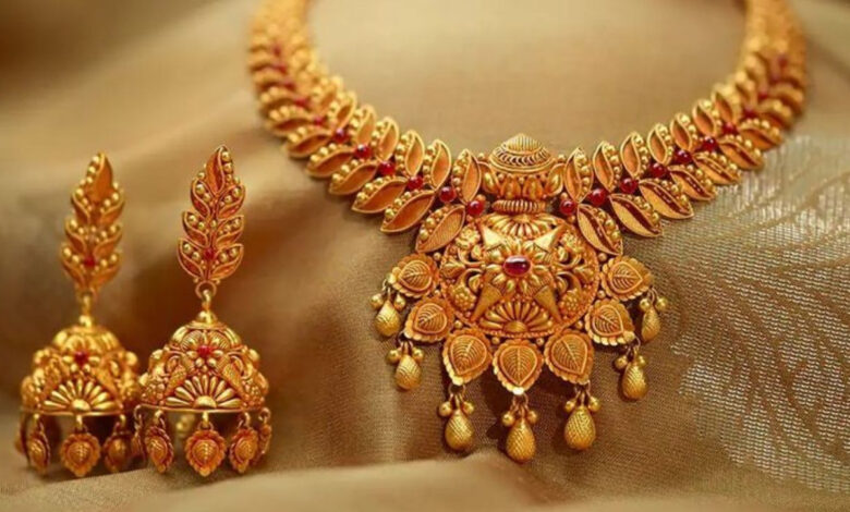 Gold-Silver Price Hike: सोना-चांदी के भाव ने तोड़े रिकॉर्ड, अब आम आदमी की जेब पर सीधा असर! | Gold and Silver Price today 7 august thursday Check Latest Rates In your city