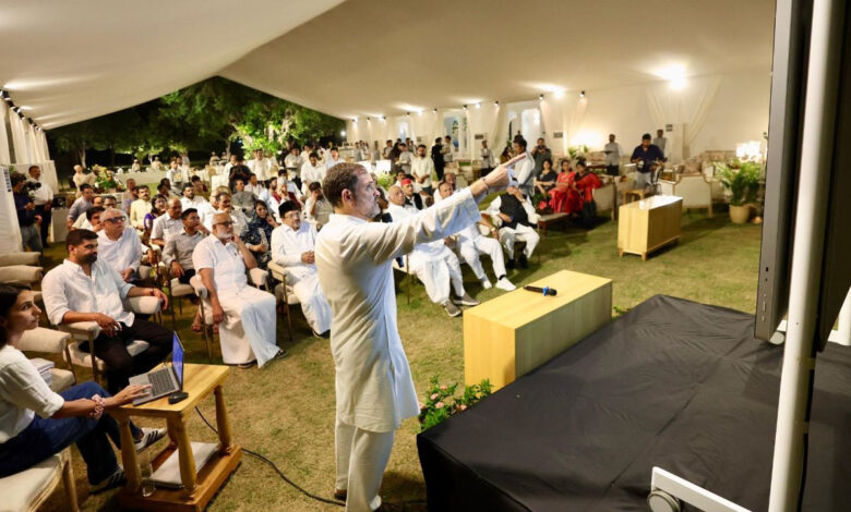 सरकार के खिलाफ फिर एकजुट हुआ विपक्ष, राहुल गांधी के घर पर हुई मीटिंग, इन मुद्दों पर हुई चर्चा